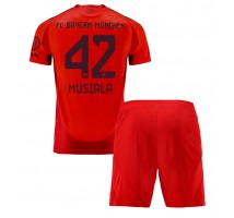 Bayern Munich Jamal Musiala #42 Koszulka Podstawowa dzieci 2024-25 Krótki Rękaw (+ krótkie spodenki)